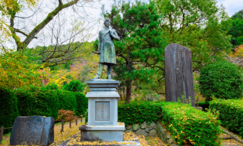 The Statue of Sakuro Tanabe